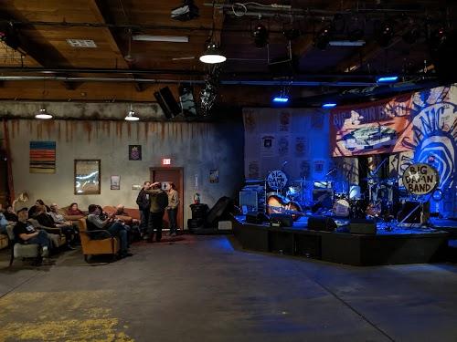 Volcanic Theatre Pub